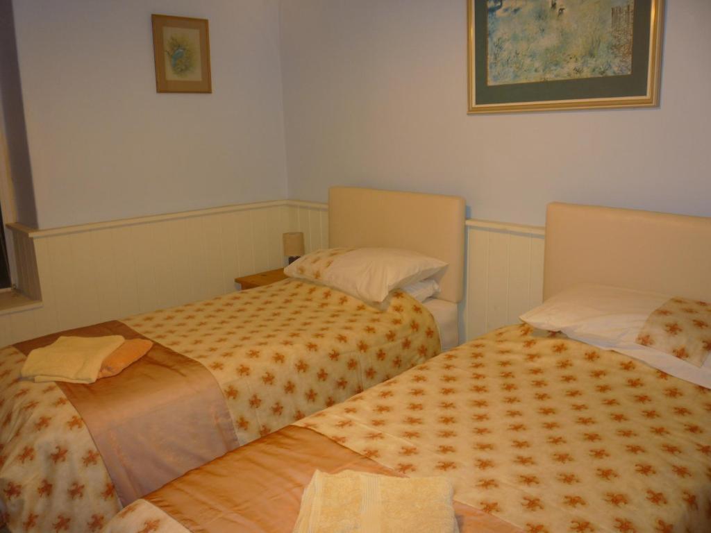 Гостевой дом Riverside 2*